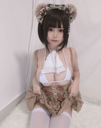 粗大的内捧猛烈进出小视频