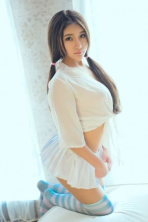 我美艳丰满的妈咪