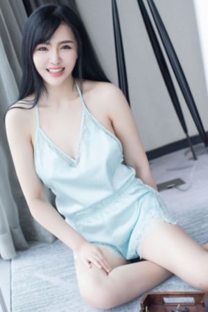 《桌球上的艳遇》在线